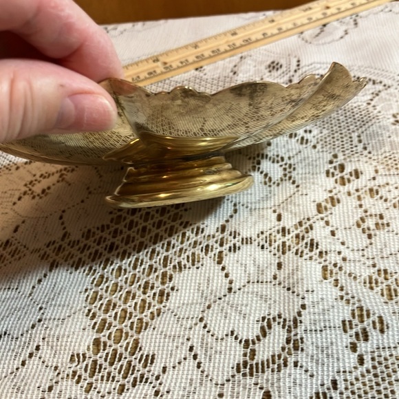 Footed brass dish - Picture 6 of 6